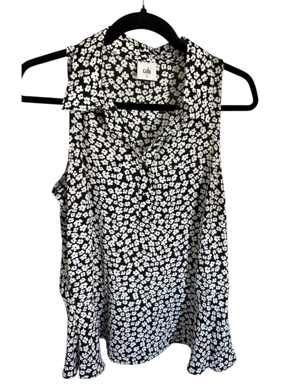 CAbi Black and White Floral Sleeveless Blouse